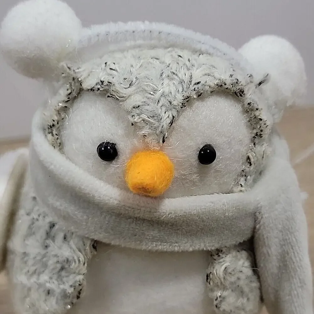 Wonder shop Target 2020 - Amber‎ our feathery friend wearing muffs & scarf